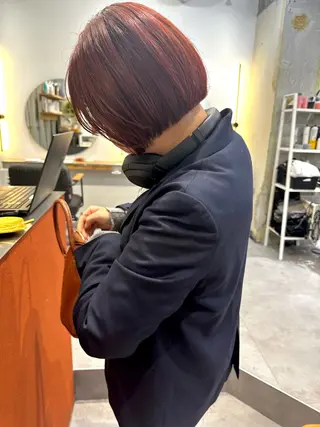 ショート Lab.by ioe所属・吉田勇人/ブリーチ なしダブルカラー🩵のヘアスタイル