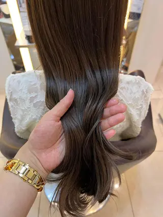 カラー 🌺まなみ/ うる艶カラー🌺のヘアスタイル