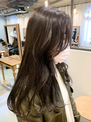 ロング カラー ブリーチなしカラー 🌿脇黒丸 彩のヘアスタイル