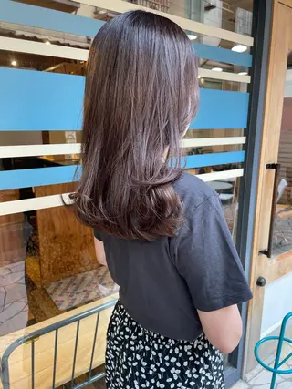 セミロング カラー あずまぐち めぐみのヘアスタイル