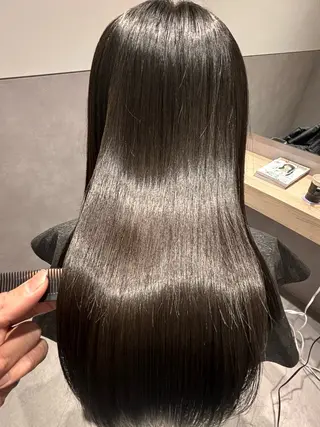 ロング カラー SALOWIN新宿三丁目East3階所属・アイドルヘア 💓清水拓実のヘアスタイル