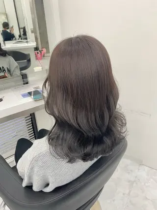 セミロング カラー tocca hair & treatment博多口店所属・【赤み消しカラー】 中野浩太のヘアスタイル
