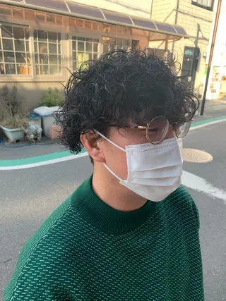 ミディアム パーマ メンズ labyrinthノーブル所属・再現性No.1西村 雄太のヘアスタイル