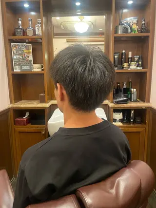 ショート メンズ 大崎 俊輔のヘアスタイル