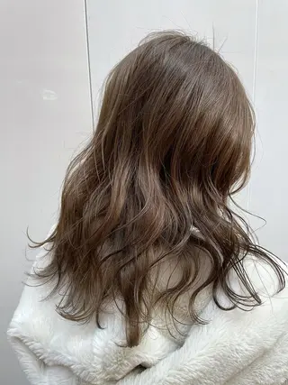 カラー ミディアム ANGELICA 近鉄奈良店のヘアスタイル