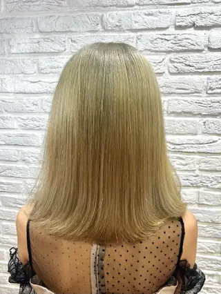 セミロング kawakita yoshinoriのヘアスタイル