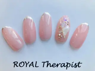 ネイル 【尾下】 ロイヤル•セラピストのネイルデザイン