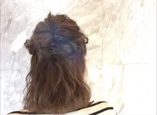 ミディアム カラー ヘアアレンジ 辻本 夏子のヘアスタイル