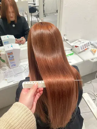 ロング ブリーチカラー AYANEのヘアスタイル