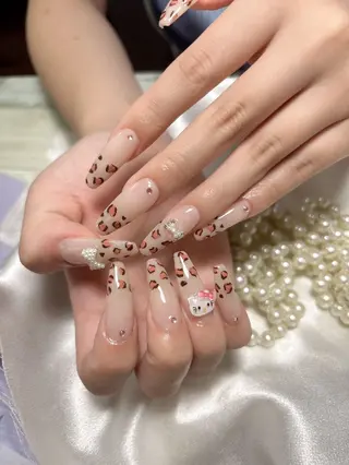 ネイル ENsalon AKIRAのネイルデザイン