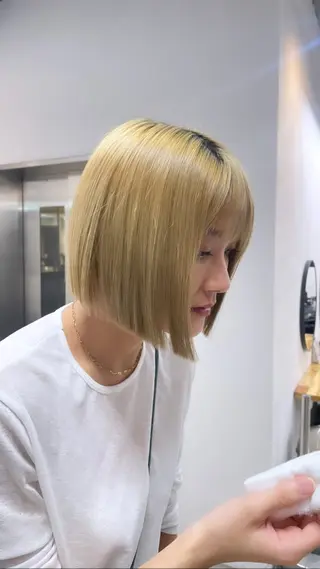 ショート Rico / bob/グレージュのヘアスタイル