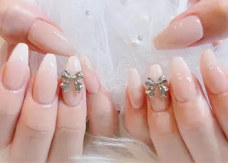 ネイル le'a-レア-【ア イ×ネイル×眉】のネイルデザイン