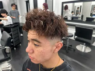 ショート men’s salon dot. tokyo 横浜店所属・🔥メンズ特化 カット1100円🔥のヘアスタイル