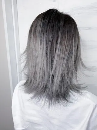 ショート カラー BOX mico.のヘアスタイル