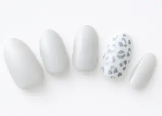 ネイル ゲン レイカのネイルデザイン