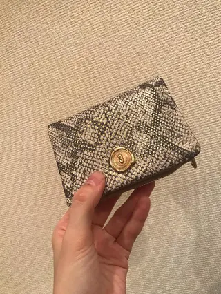 ミディアム カラー パーマ ヘアアレンジ メンズ キッズ ネイル マツエク・マツパ アニメ,Vオタク× 即効痩せエステサロンのエステ・リラクイメージ