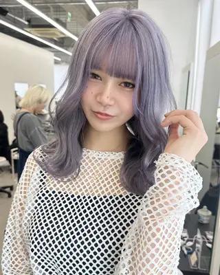 ロング カラー ヘアアレンジ GO TODAY シェアサロン 原宿本店所属・原宿ハイトーンカラー 🌼みるい🌼のヘアスタイル