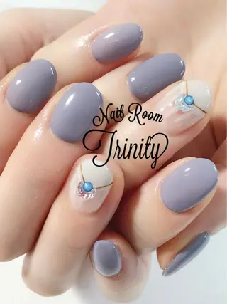 ネイル Trinity ネイリストスタッフのネイルデザイン