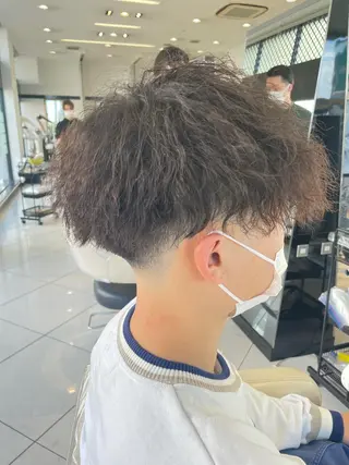 ショート パーマ メンズ Men's hair salon First 中百舌鳥店所属・First なかもず 店 YUKIのヘアスタイル