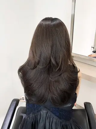 ロング YOLO/ HANAのヘアスタイル