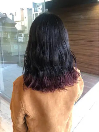 セミロング カラー 西山 瑞希のヘアスタイル