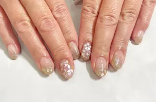 ミディアム BURGUNDY 🌹eriのネイルデザイン