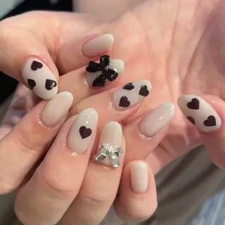 ミディアム m kaori𓃟のネイルデザイン