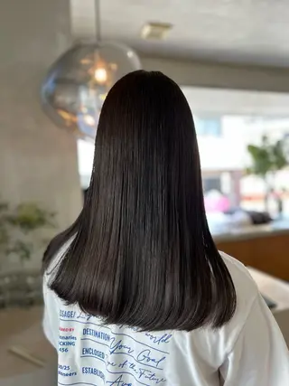 セミロング カラー 馬場 菜乃夏のヘアスタイル