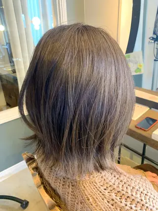 ミディアム 佐藤 美紅のヘアスタイル