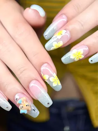 ネイル 🩰fein. hana🫧のネイルデザイン