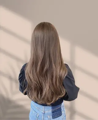 ロング カラー くすみミルクティー/ ブラウン🪡TOWAのヘアスタイル