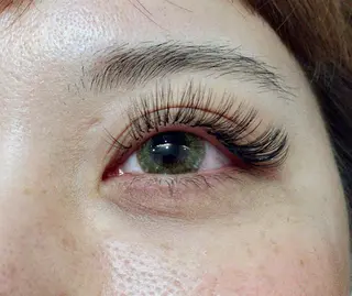 マツエク・マツパ MAK’s 草加店スタッフのネイルデザイン