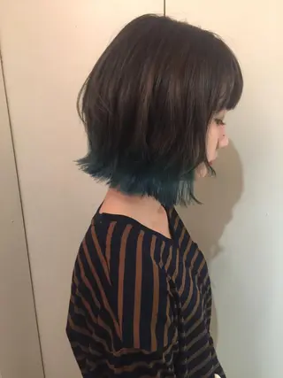 ショート カラー ホワイト&レイヤーカ ットエクステ長畠俊輔のヘアスタイル