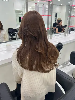 ロング カラー オリーブカラー🫒 レイヤーカット✂︎のヘアスタイル