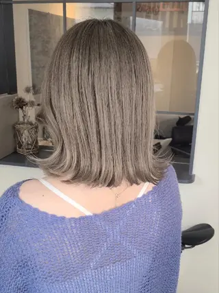 ショート カラー ブリーチカラー🌈 嘉名 真樹のヘアスタイル