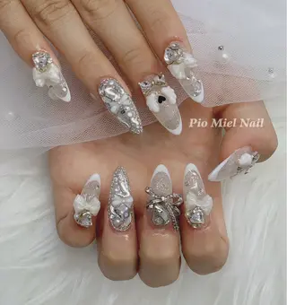 ネイル Pio Mielのネイルデザイン