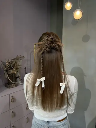 ロング カラー ヘアアレンジ qulim所属・櫻井 はるなのヘアスタイル