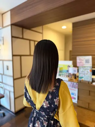 セミロング なかやま みおのヘアスタイル