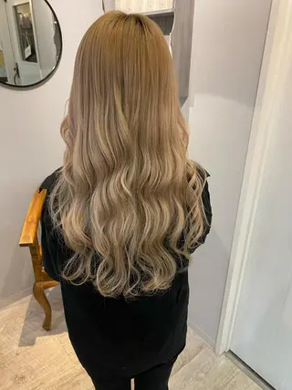 ロング 西村 美羽のヘアスタイル