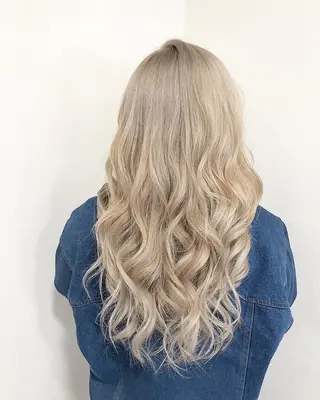 ロング ヤマグチ ヒカルのヘアスタイル