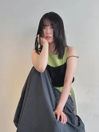 ロング カラー 勝田 沙耶のヘアスタイル