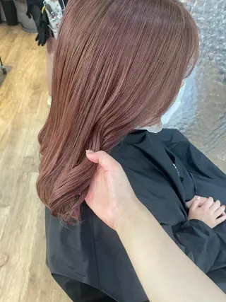 セミロング カラー パーマ ヘアアレンジ メンズ キッズ ネイル マツエク・マツパ アイブロウ Megu/ベージュ/ 透明感カラーのヘアスタイル