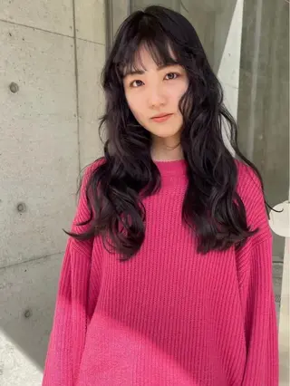 ロング カラー カミヤマ サヤカのヘアスタイル