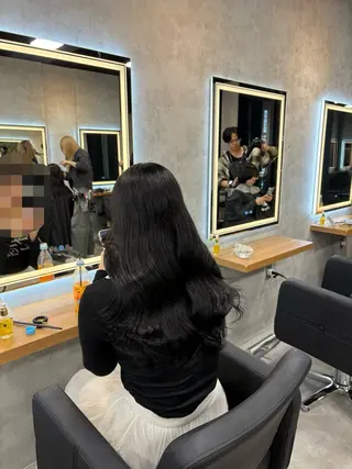 ロング カラー ヘアアレンジ 🫧ブリーチ🫧 透明感カラーYUTAのヘアスタイル