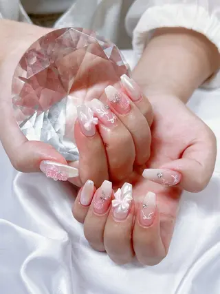 ネイル GO TODAY 横浜Solace店所属・Azuki Nail🎀のネイルデザイン