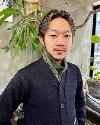 ミディアム パーマ メンズ 木村陸弥 似合わせ 透明感カラー🌿のヘアスタイル