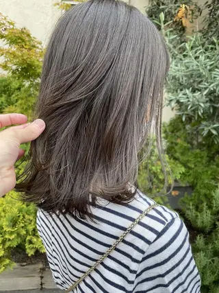 ミディアム 吉井 凜音のヘアスタイル
