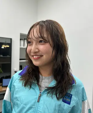 セミロング パーマ BELLE by revo所属・𝘀𝗮𝗲/ 艶髪/ショートボブのヘアスタイル