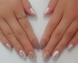 ネイル 🍒当日もOK🍒 𝑳𝑼𝑵𝑨花井のネイルデザイン