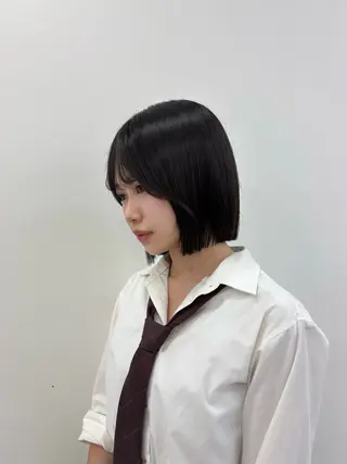 ショート 韓国レイヤー ハッシュカットのヘアスタイル